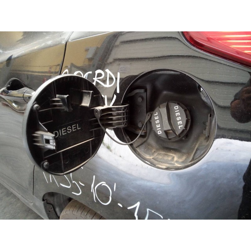 Recambio de tapa exterior combustible para hyundai ix35 style awd referencia OEM IAM   