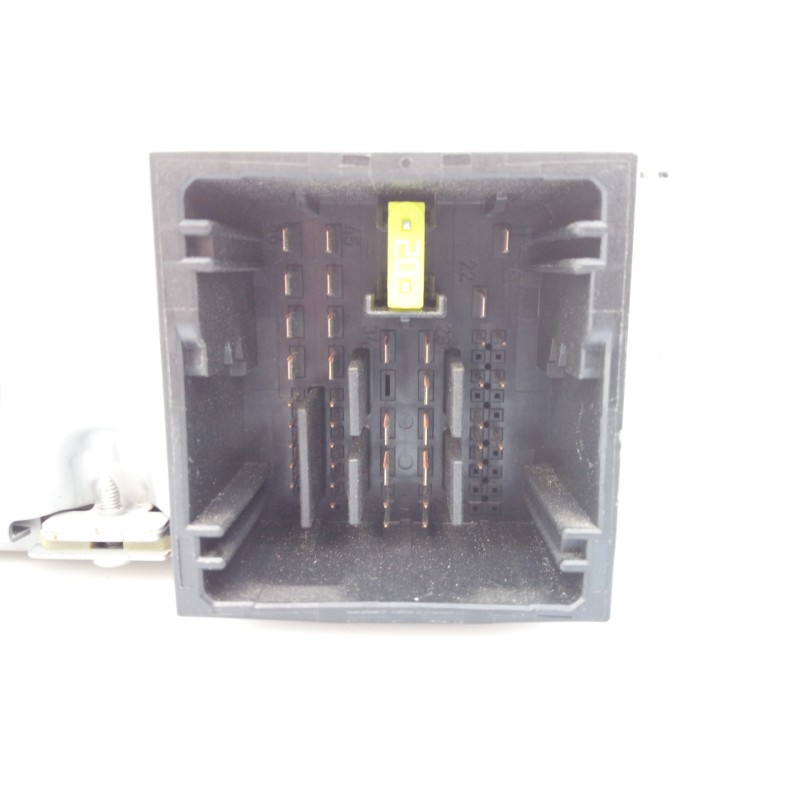 Recambio de sistema navegacion gps para peugeot 5008 active referencia OEM IAM 982841838000 9821909080 E3-B2-29-1