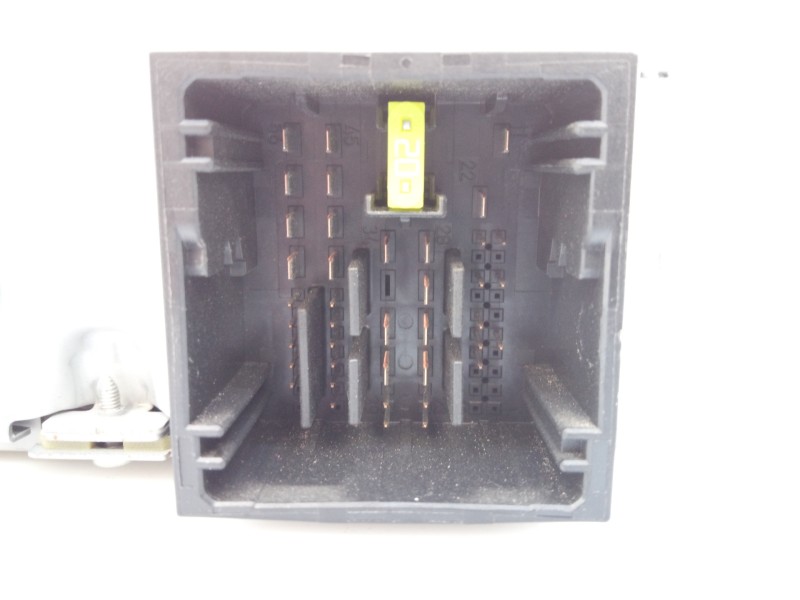 Recambio de sistema navegacion gps para peugeot 5008 active referencia OEM IAM 982841838000 9821909080 E3-B2-29-1