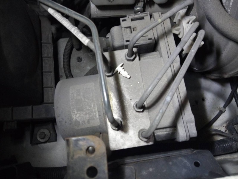 Recambio de abs para nissan pathfinder (r51) 2.5 dci xe referencia OEM IAM 47660EB33A  