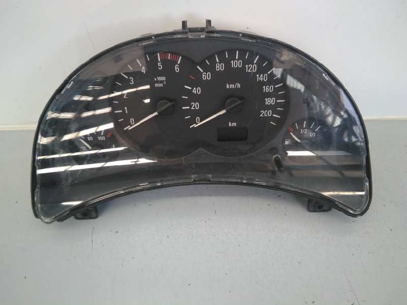 Recambio de cuadro instrumentos para opel corsa c referencia OEM IAM 09166808FB  E3-A5-28-5
