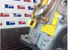 Recambio de airbag delantero izquierdo para toyota hilux (kun) 2.5 turbodiesel referencia OEM IAM THRN7XMACSW  E2-B4-29-2 2