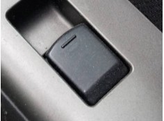 MANDO ELEVALUNAS TRASERO DERECHO 