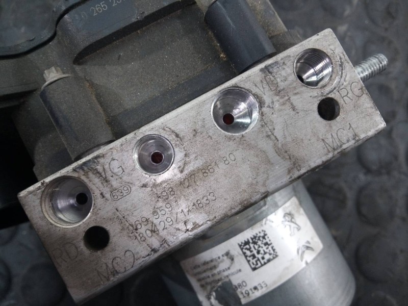 Recambio de abs para peugeot 5008 active referencia OEM IAM 9826694380  P3-A8-18-3