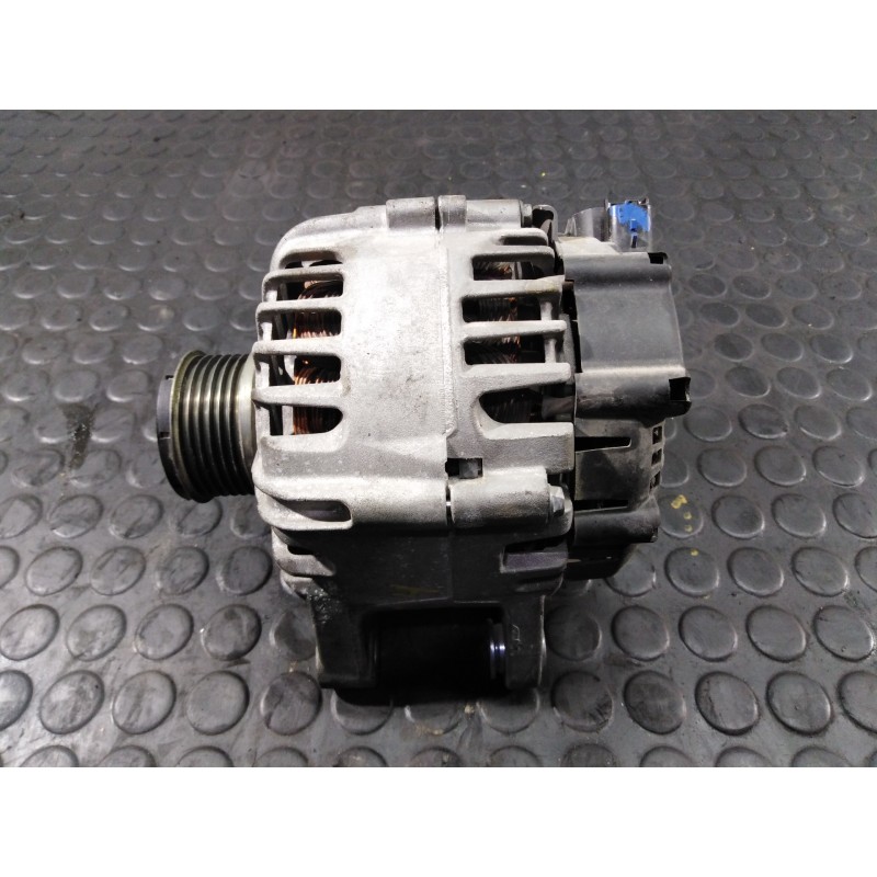 Recambio de alternador para citroën c4 cactus feel referencia OEM IAM 9818677980  P3-B6-25-3
