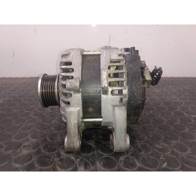 Recambio de alternador para peugeot 5008 active referencia OEM IAM 9824742980  P3-B5-2-3