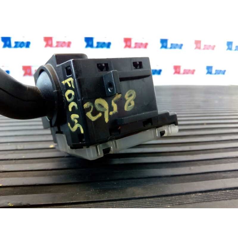 Recambio de mando limpia para ford focus berlina (cap) ghia referencia OEM IAM 4M5T17A553BD  E2-B3-49-2