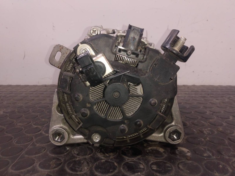 Recambio de alternador para peugeot 5008 active referencia OEM IAM 9824742980  P3-B5-2-3