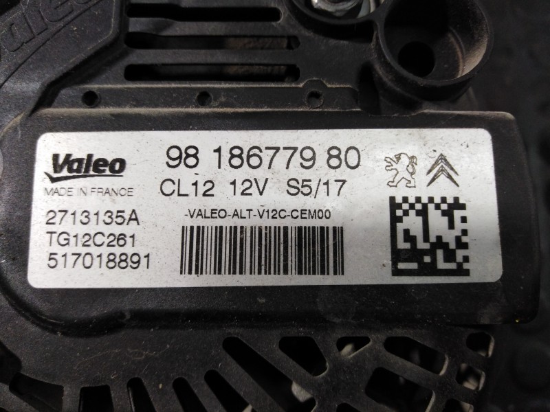 Recambio de alternador para citroën c4 cactus feel referencia OEM IAM 9818677980  P3-B6-25-3