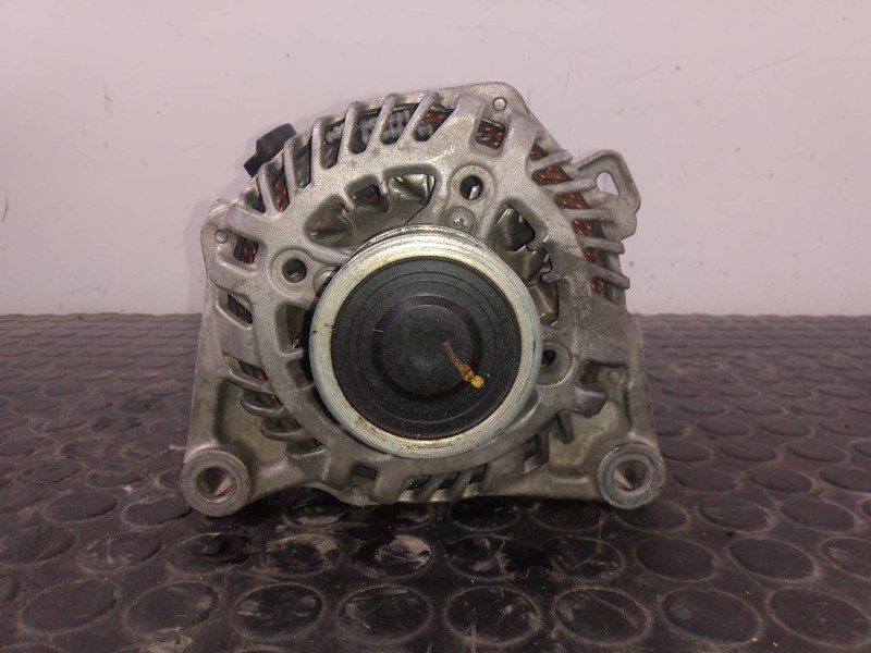 Recambio de alternador para peugeot 5008 active referencia OEM IAM 9824742980  P3-B5-2-3