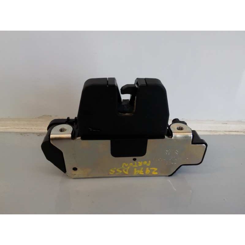 Recambio de cerradura maletero / porton para citroën ds5 design referencia OEM IAM 8719F8 9684648680 E1-A4-4-1