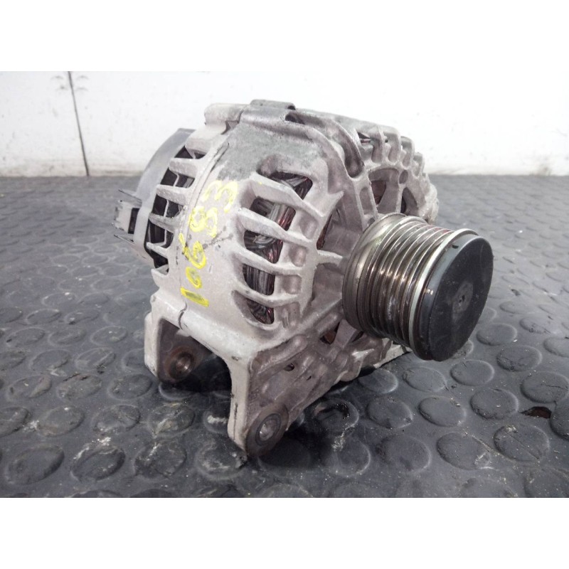 Recambio de alternador para renault clio iv business referencia OEM IAM 231001318R  P3-A4-15-4
