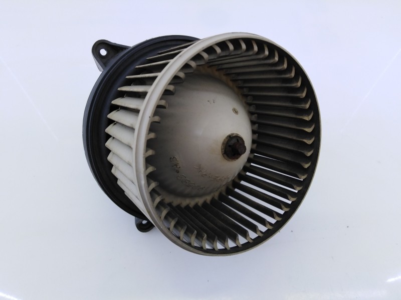Recambio de ventilador calefaccion para nissan pathfinder (r51) 2.5 dci xe referencia OEM IAM 5NEH19G583AB  E3-B4-42-2