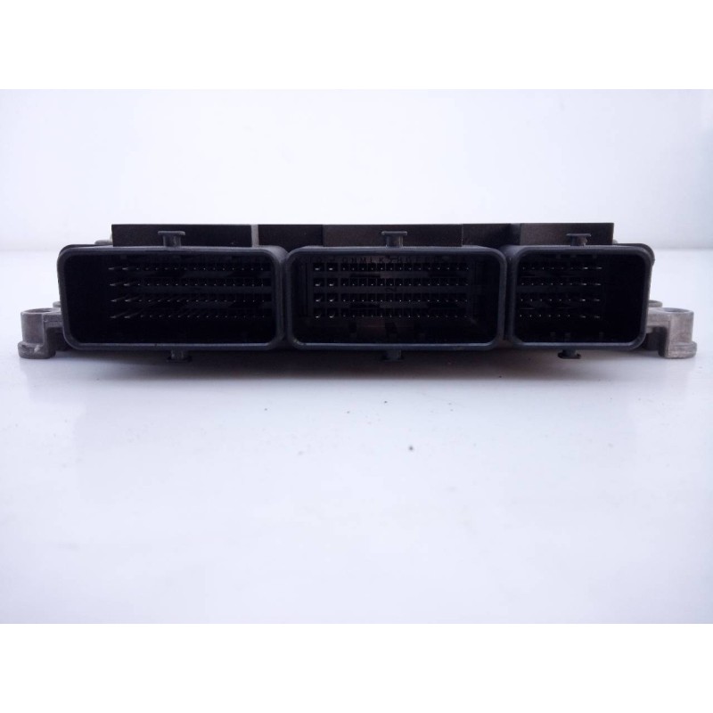 Recambio de centralita motor uce para renault clio iv business referencia OEM IAM 237106319R 0281032811 E2-A1-9-7