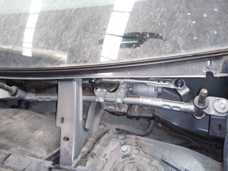 Recambio de motor limpia delantero para peugeot 5008 active referencia OEM IAM 9624762480  