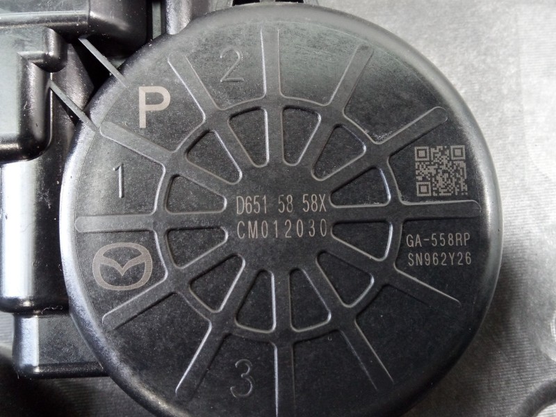 Recambio de elevalunas trasero derecho para mazda cx-5 style 2wd referencia OEM IAM D6515858X KD537297X P2-B4-28
