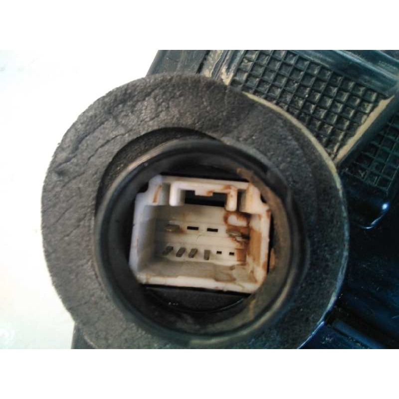 Recambio de cerradura puerta delantera derecha para toyota auris referencia OEM IAM A046693  E2-B4-30-2