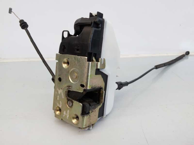 Recambio de cerradura puerta trasera izquierda para citroën c3 referencia OEM IAM   E1-A4-28-1