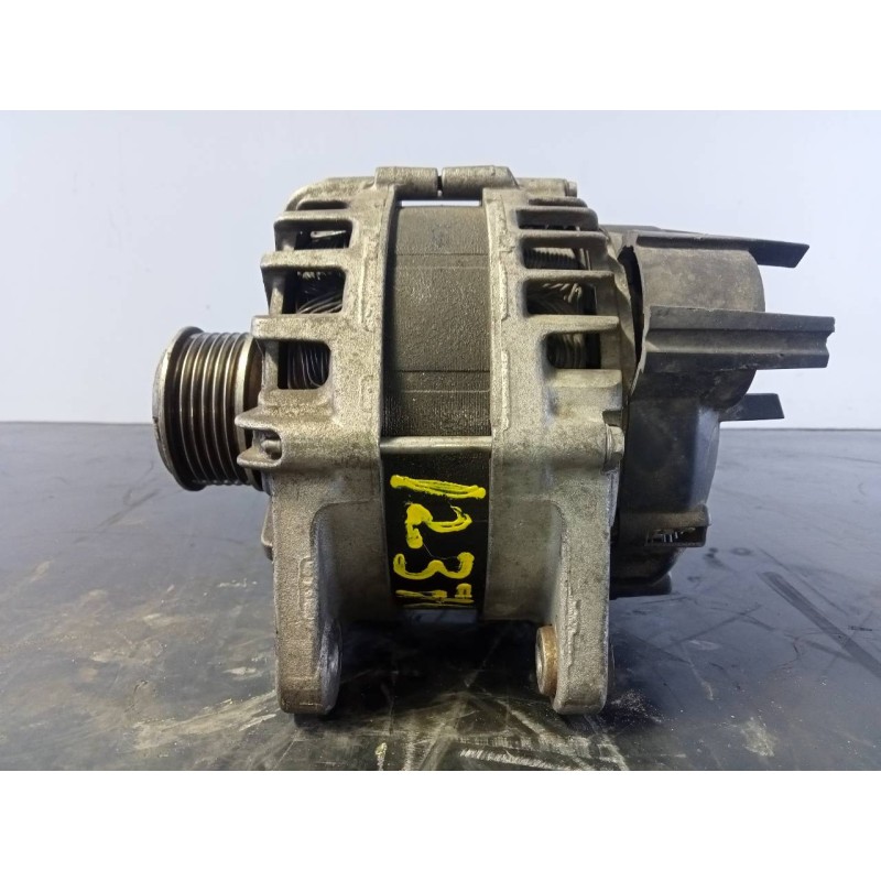 Recambio de alternador para dacia lodgy stepway referencia OEM IAM 231009392R 202442740587220016731 P3-B4-17-3