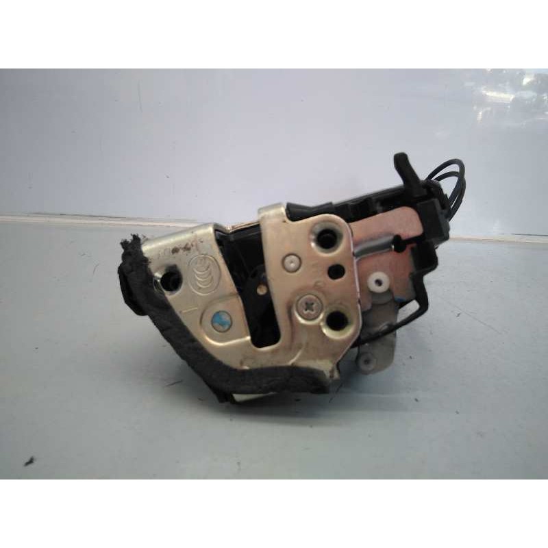 Recambio de cerradura puerta delantera derecha para toyota auris referencia OEM IAM A046693  E2-B4-30-2