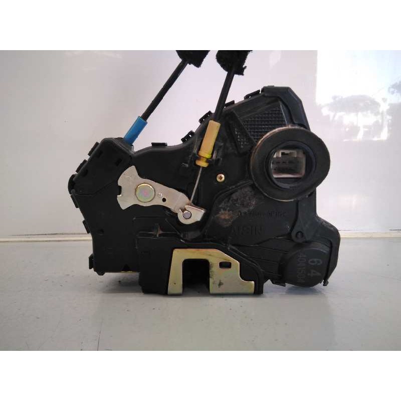 Recambio de cerradura puerta delantera derecha para toyota auris referencia OEM IAM   E2-B4-30-2