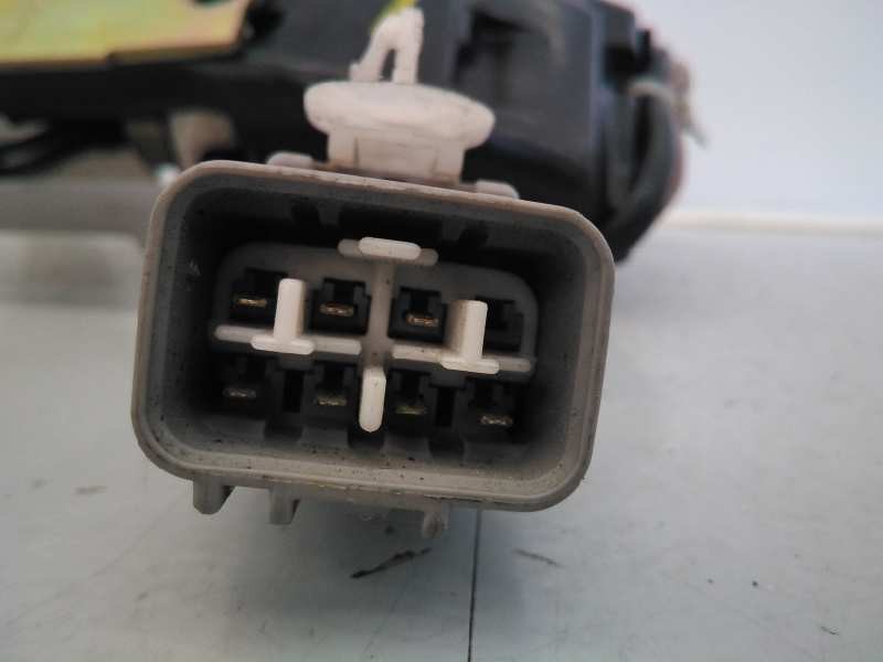 Recambio de cerradura puerta delantera derecha para toyota rav 4 funcruiser (a1) referencia OEM IAM  7 PINS E2-B4-30-2