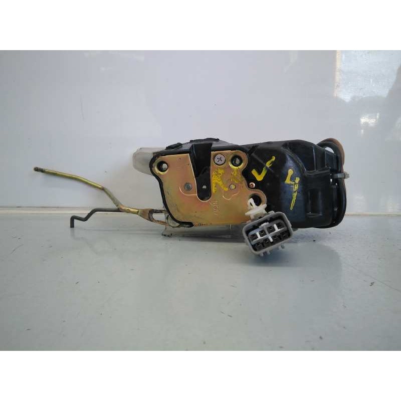 Recambio de cerradura puerta delantera derecha para toyota rav 4 funcruiser (a1) referencia OEM IAM  7 PINS E2-B4-30-2