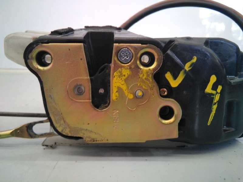 Recambio de cerradura puerta delantera derecha para toyota rav 4 funcruiser (a1) referencia OEM IAM  7 PINS E2-B4-30-2