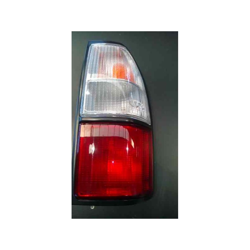 Recambio de piloto trasero derecho para toyota land cruiser (j9) referencia OEM IAM 2222032 CON PORTALAMPARAS NUEVO