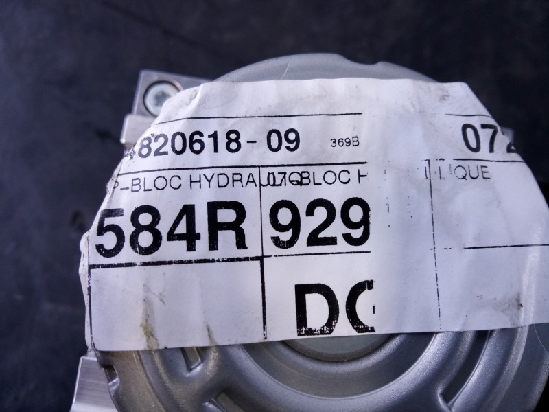 Recambio de abs para dacia sandero iii referencia OEM IAM 476600929R 476604584R P3-A8-19-4