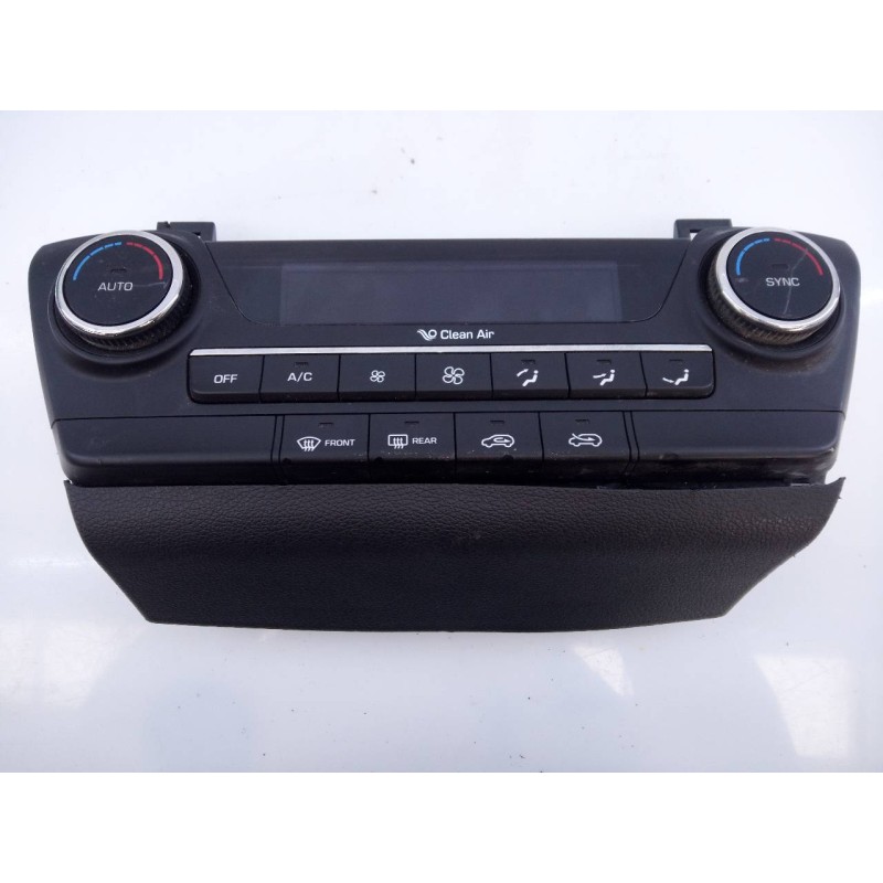 Recambio de mando climatizador para hyundai tucson essence bluedrive 2wd referencia OEM IAM 97250D7210  E3-A3-24-2