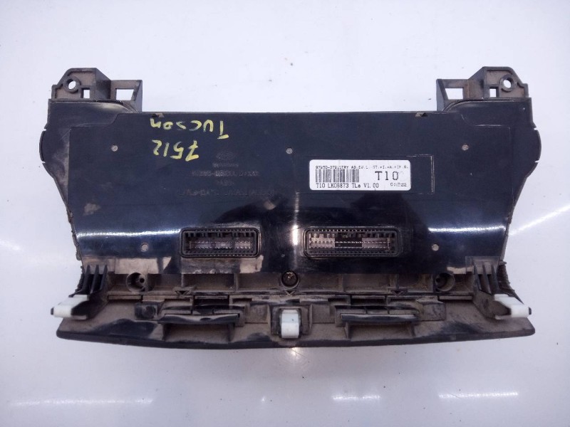 Recambio de mando climatizador para hyundai tucson essence bluedrive 2wd referencia OEM IAM 97250D7210  E3-A3-24-2