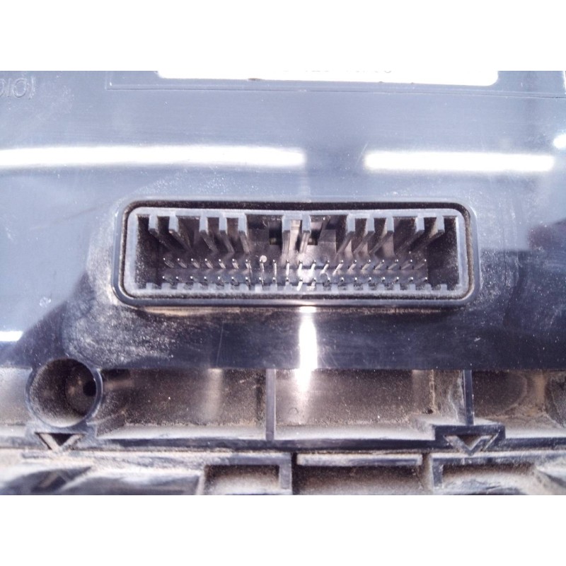 Recambio de mando climatizador para hyundai tucson essence bluedrive 2wd referencia OEM IAM 97250D7210  E3-A3-24-2