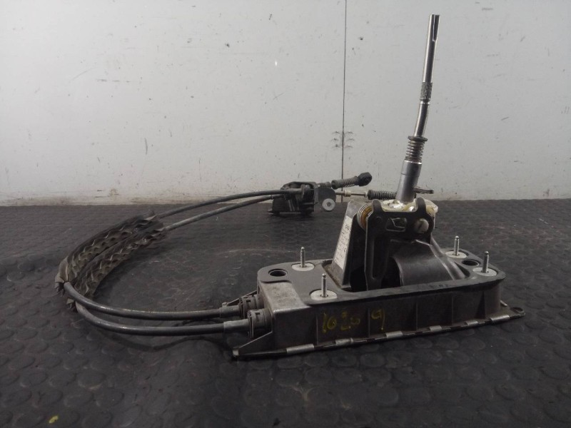 Recambio de palanca cambio para volkswagen tiguan (5n2) t1 bmt referencia OEM IAM 5N0711049Q  P2-A2-9