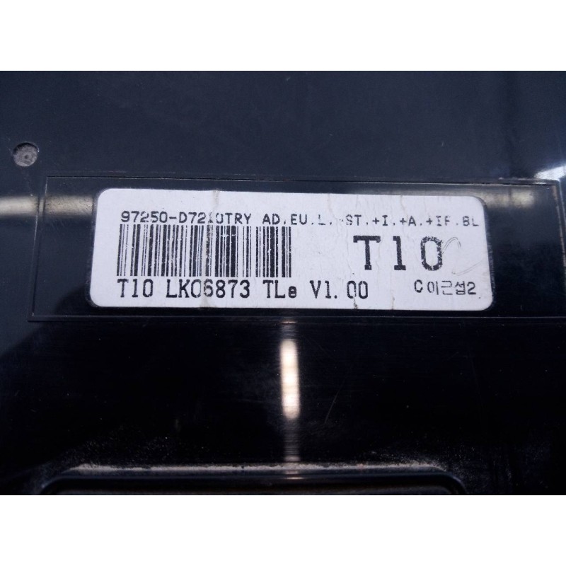 Recambio de mando climatizador para hyundai tucson essence bluedrive 2wd referencia OEM IAM 97250D7210  E3-A3-24-2