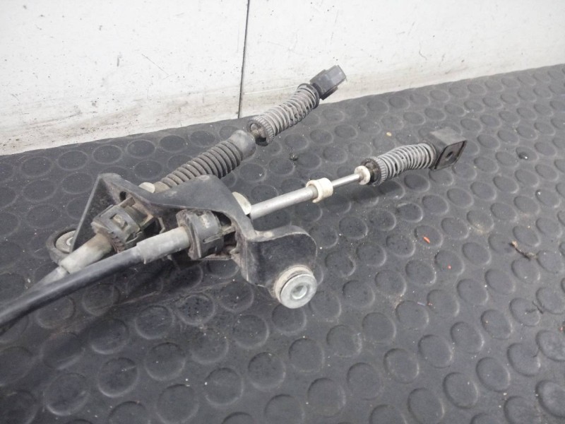 Recambio de palanca cambio para volkswagen tiguan (5n2) t1 bmt referencia OEM IAM 5N0711049Q  P2-A2-9