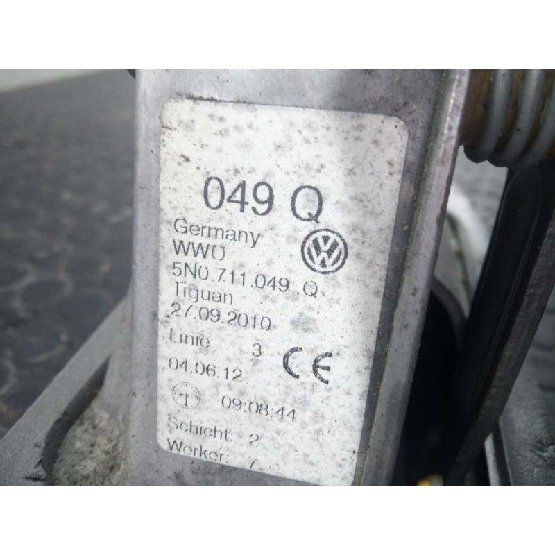 Recambio de palanca cambio para volkswagen tiguan (5n2) t1 bmt referencia OEM IAM 5N0711049Q  P2-A2-9