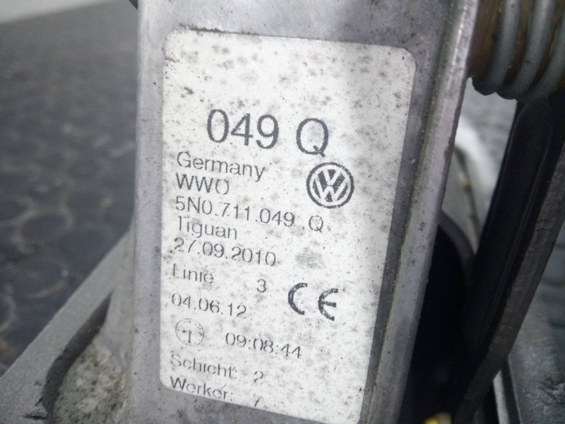 Recambio de palanca cambio para volkswagen tiguan (5n2) t1 bmt referencia OEM IAM 5N0711049Q  P2-A2-9