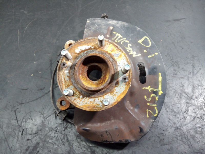 Recambio de mangueta delantera izquierda para hyundai tucson essence bluedrive 2wd referencia OEM IAM 2WDLHD7000  