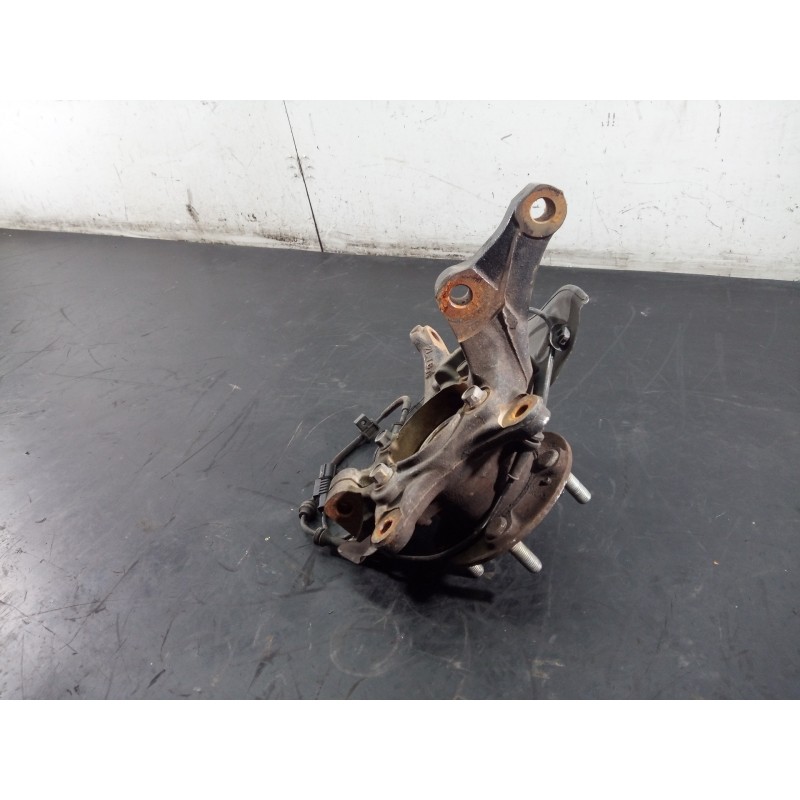 Recambio de mangueta delantera izquierda para hyundai tucson essence bluedrive 2wd referencia OEM IAM 2WDLHD7000  