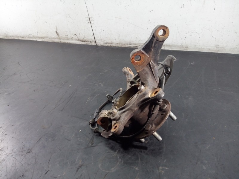 Recambio de mangueta delantera izquierda para hyundai tucson essence bluedrive 2wd referencia OEM IAM 2WDLHD7000  