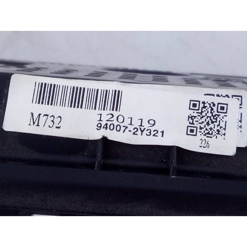 Recambio de cuadro instrumentos para hyundai ix35 style awd referencia OEM IAM 940072Y321  E3-A3-49-1