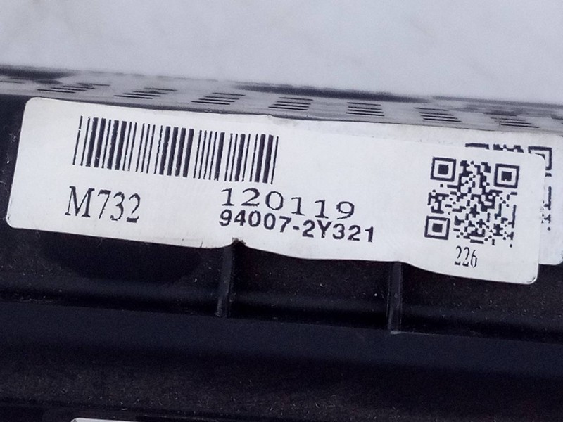 Recambio de cuadro instrumentos para hyundai ix35 style awd referencia OEM IAM 940072Y321  E3-A3-49-1