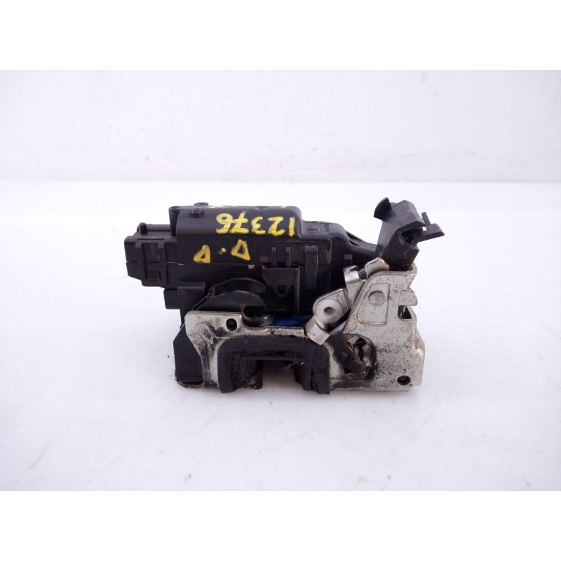 Recambio de cerradura puerta delantera derecha para dacia lodgy stepway referencia OEM IAM   E1-A1-36-1