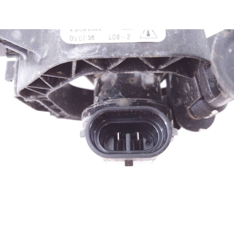 Recambio de faro antiniebla izquierdo para dacia sandero iii referencia OEM IAM 261500097R  E1-A1-27-2