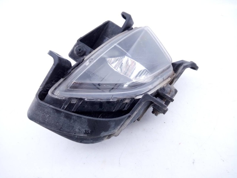 Recambio de faro antiniebla derecho para hyundai i30 cw cw go referencia OEM IAM   E2-B5-54-1