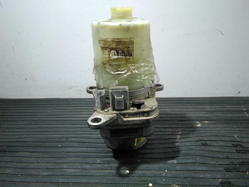 Recambio de bomba direccion para ford focus berlina (cap) referencia OEM IAM 4M513K514D4 32192184 P3-B4-13-1