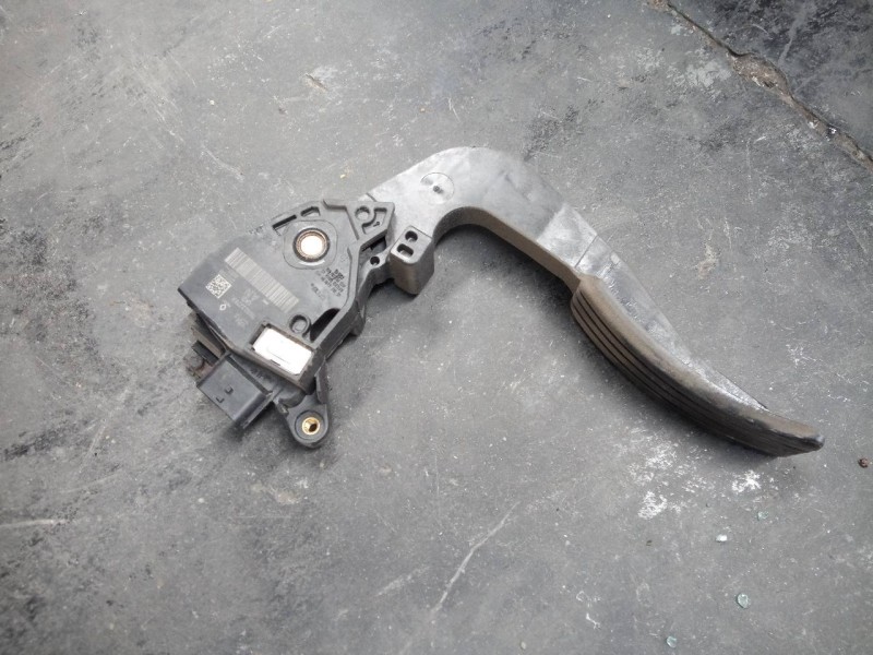 Recambio de pedal acelerador para dacia lodgy stepway referencia OEM IAM 180022278R  