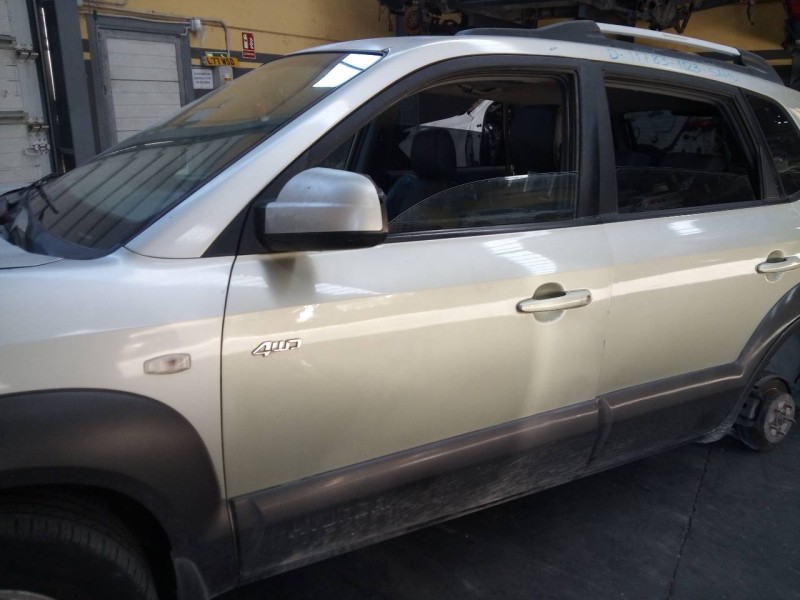 Recambio de puerta delantera izquierda para hyundai tucson (jm) 2.0 crdi comfort referencia OEM IAM   
