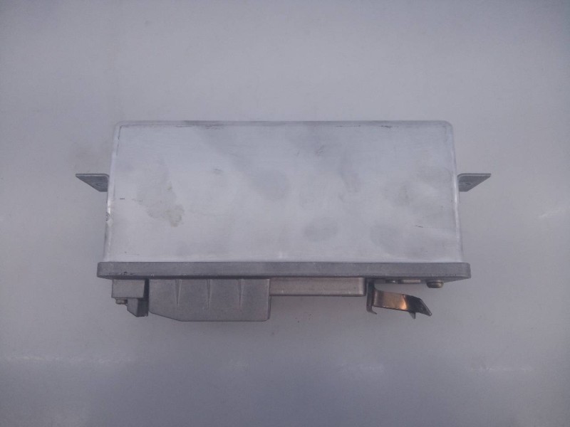 Recambio de modulo electronico para bmw serie 5 berlina (e34) 524td referencia OEM IAM 0265100049 16601922 E3-A2-40-2